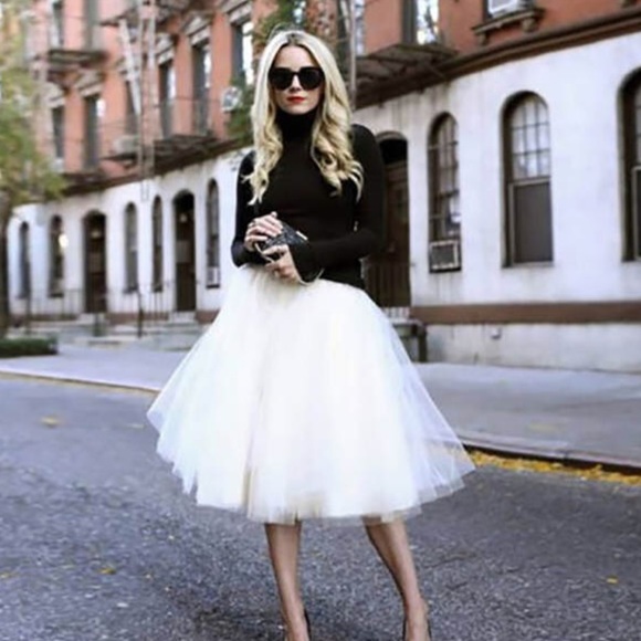 unbranded Dresses & Skirts - Summer vintage tulle  skirt satin elastic band M